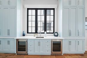 Searenity at Eleanor Beach