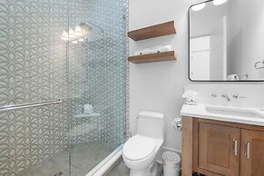 Searenity at Eleanor Beach