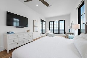 Searenity at Eleanor Beach