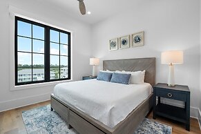 Searenity at Eleanor Beach