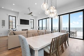 Searenity at Eleanor Beach