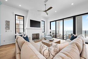 Searenity at Eleanor Beach