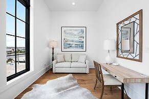 Searenity at Eleanor Beach