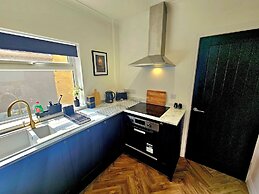 Cozy House in Bridgwater - Sleeps 6 - Long Stays