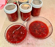 Lake and the City Bed and Breakfast