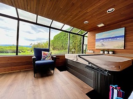 Lake and the City Bed and Breakfast