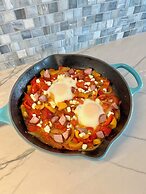 Lake and the City Bed and Breakfast