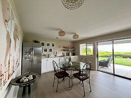 Lake and the City Bed and Breakfast