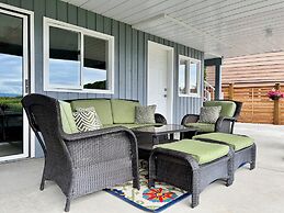 Lake and the City Bed and Breakfast