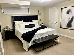 Lake and the City Bed and Breakfast