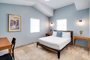 Kasa La Flora and Impala Miami Beach