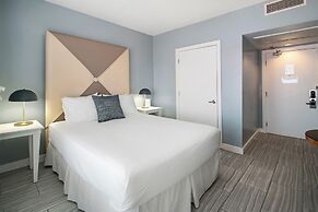 Kasa La Flora and Impala Miami Beach