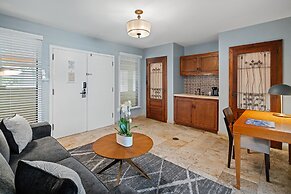 Kasa La Flora and Impala Miami Beach