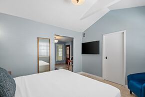 Kasa La Flora and Impala Miami Beach