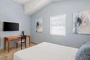 Kasa La Flora and Impala Miami Beach