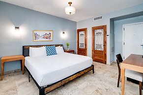 Kasa La Flora and Impala Miami Beach