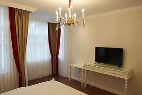 Alness Hote Nişantaşı