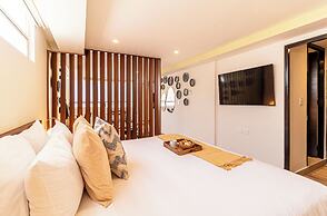 Grand Chapultepec by Kukun