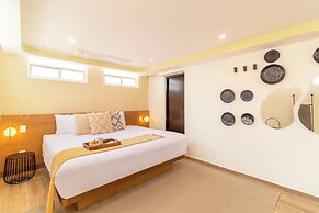 Grand Chapultepec by Kukun