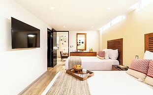 Grand Chapultepec by Kukun