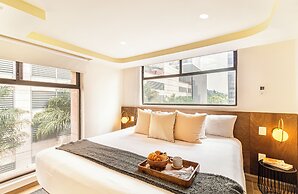 Grand Chapultepec by Kukun