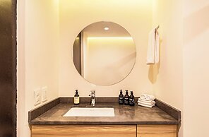 Grand Chapultepec by Kukun