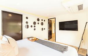 Grand Chapultepec by Kukun