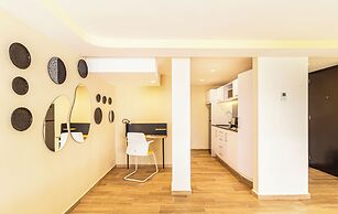 Grand Chapultepec by Kukun