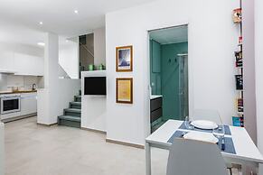 Modern Macha Apartment