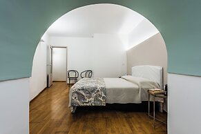 Modern Macha Apartment