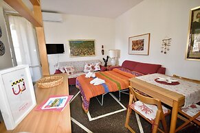 Blue Sky Apartment by Wonderful Italy