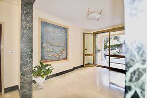 Blue Sky Apartment by Wonderful Italy