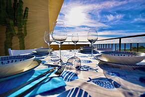 Blue Sky Apartment by Wonderful Italy