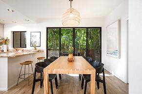 Napili Bay NPG-C11 by KBM