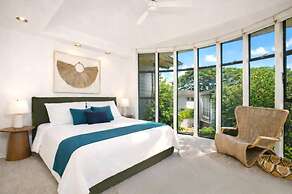 Napili Bay NPG-C11 by KBM