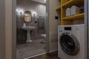 Graffiti Apartment by Wonderful Italy