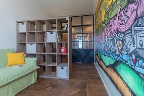 Graffiti Apartment by Wonderful Italy