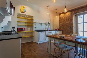Graffiti Apartment by Wonderful Italy