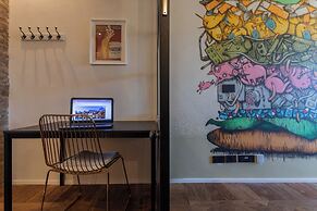 Graffiti Apartment by Wonderful Italy