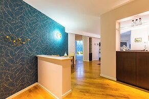 Stylish Apartment at Piazza Municipio