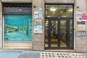 Stylish Apartment at Piazza Municipio