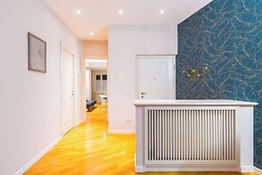 Stylish Apartment at Piazza Municipio