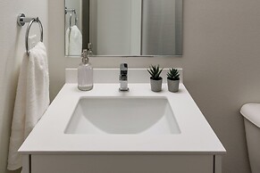 Vantage Apartments by Barsala