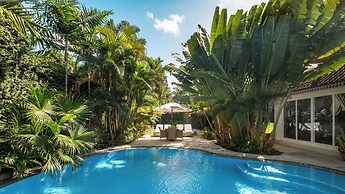 Villa Celeste by Villa Finder