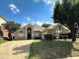 Spacious 5-bedroom Home for Large Family