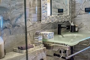 Sealord Naithon Beach Phuket