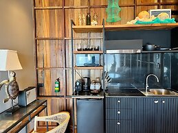 Sealord Naithon Beach Phuket