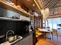 Sealord Naithon Beach Phuket