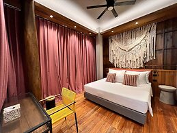 Sealord Naithon Beach Phuket