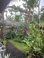 Bali Asli Guest House by EPS